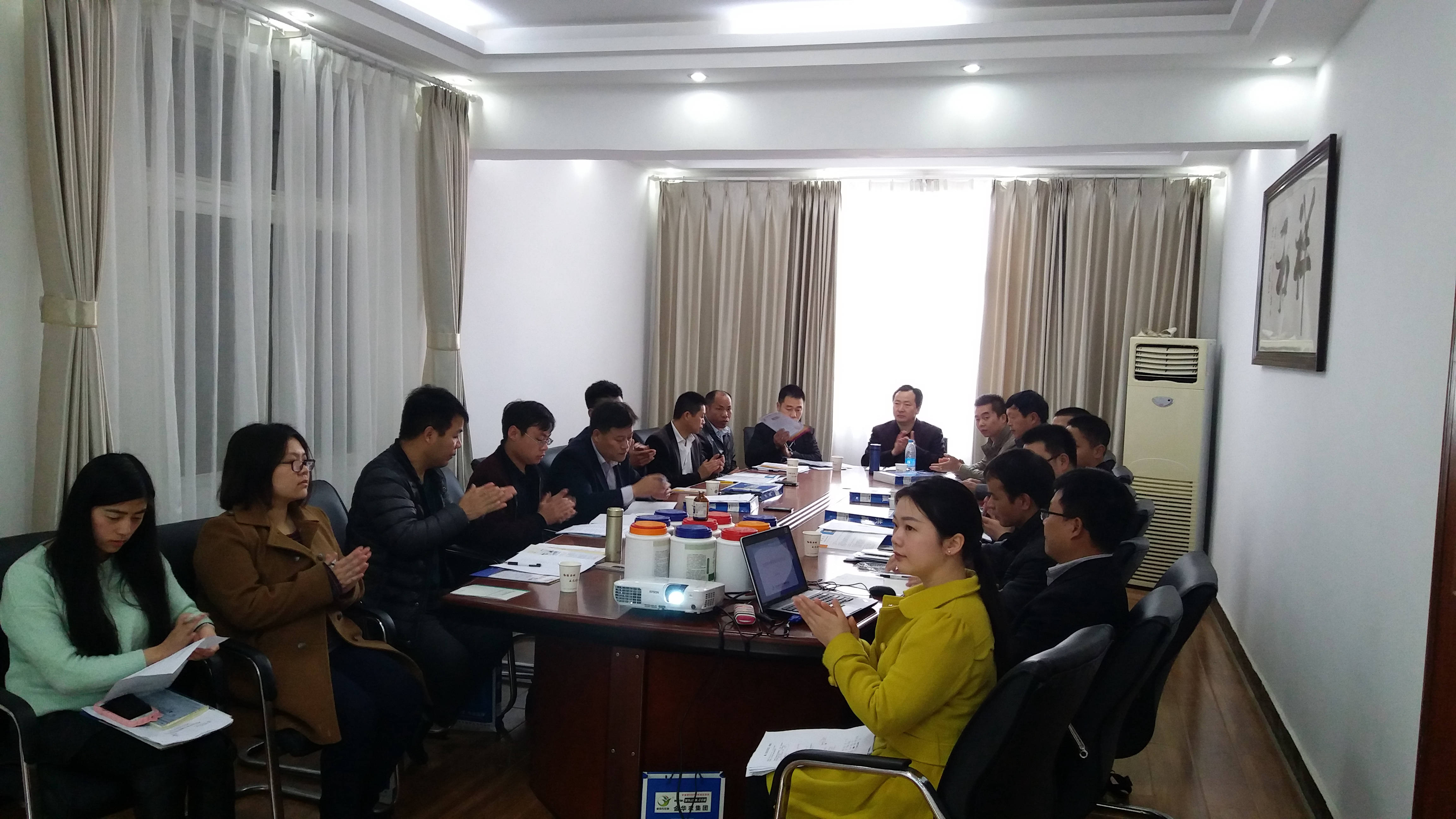 培訓現(xiàn)場,大家為精彩的交流分享鼓掌叫好!